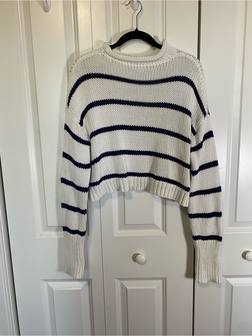 Wyeth White and Navy Striped Roll Neck Cropped Sweater - Picture 1 of 8